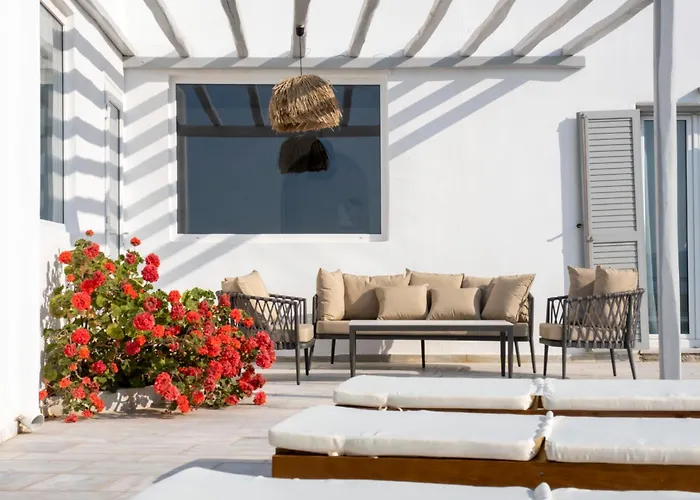 Thalia Luxe 4-bedroom Pool Mykonos Town